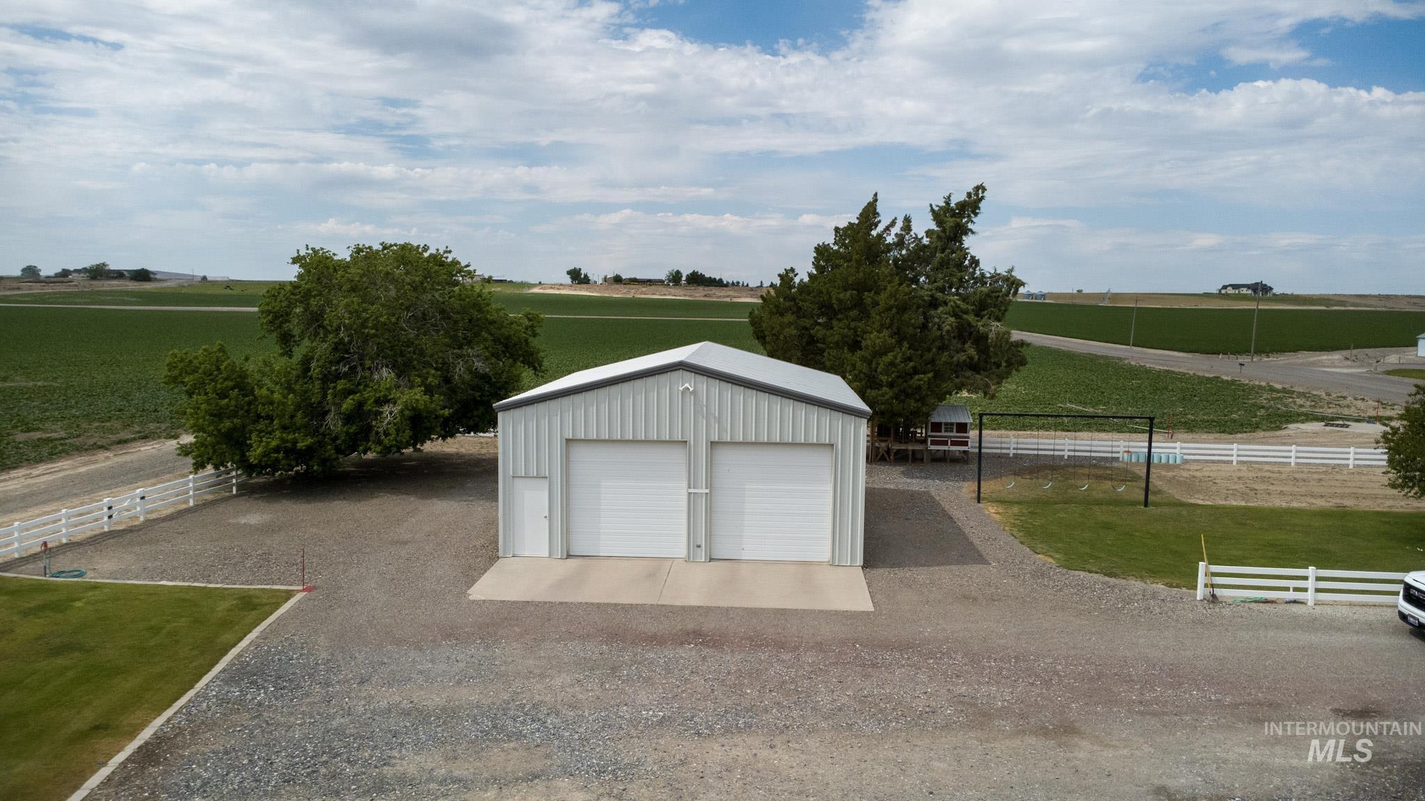 253 N 700 West, Paul, Idaho 83347, 5 Bedrooms, 2.5 Bathrooms, Residential For Sale, Price $575,000, 98991037