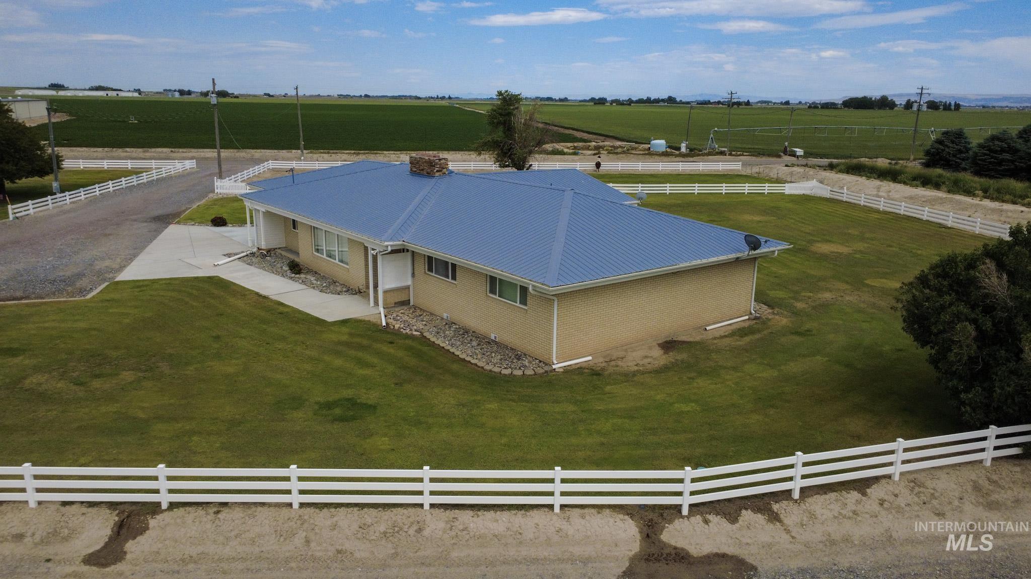 253 N 700 West, Paul, Idaho 83347, 5 Bedrooms, 2.5 Bathrooms, Residential For Sale, Price $575,000, 98991037