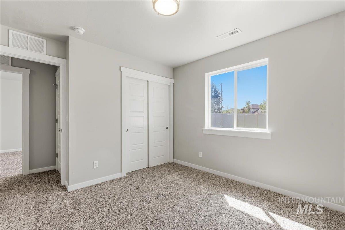 5170 N N Maplestone Ave., Meridian, Idaho 83646, 3 Bedrooms, 2 Bathrooms, Residential For Sale, Price $425,000, 98991038