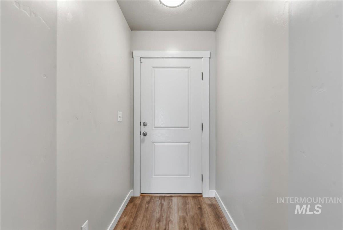 5170 N N Maplestone Ave., Meridian, Idaho 83646, 3 Bedrooms, 2 Bathrooms, Residential For Sale, Price $425,000, 98991038