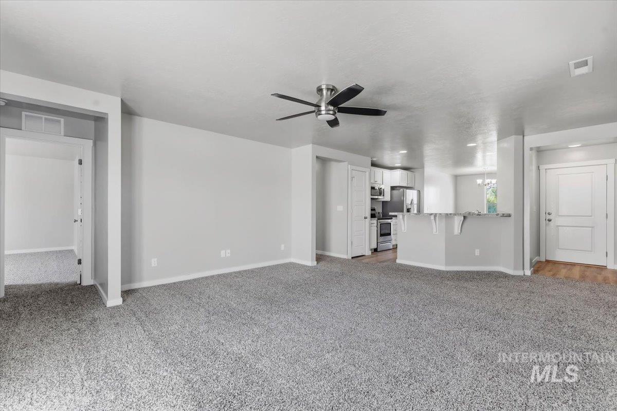 5170 N N Maplestone Ave., Meridian, Idaho 83646, 3 Bedrooms, 2 Bathrooms, Residential For Sale, Price $425,000, 98991038
