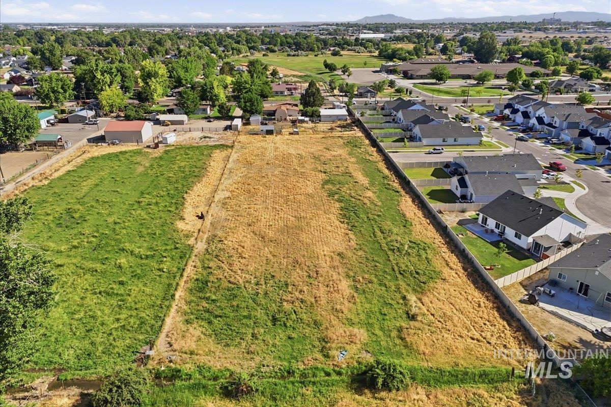 2717 E Victory, Nampa, Idaho 83687, 4 Bedrooms, 3 Bathrooms, Farm & Ranch For Sale, Price $739,900,MLS 98991041
