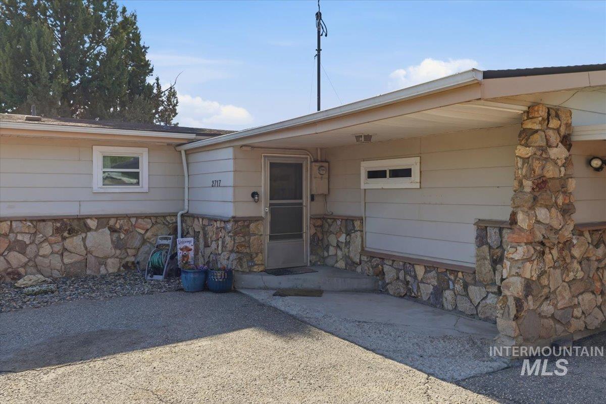 2717 E Victory, Nampa, Idaho 83687, 4 Bedrooms, 3 Bathrooms, Farm & Ranch For Sale, Price $739,900,MLS 98991041