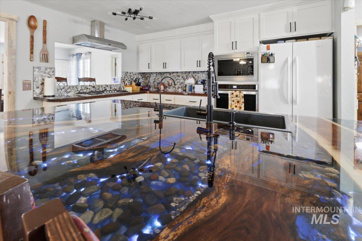 2717 E Victory, Nampa, Idaho 83687, 4 Bedrooms, 3 Bathrooms, Farm & Ranch For Sale, Price $739,900,MLS 98991041