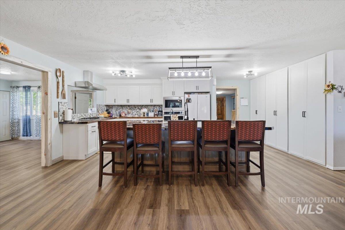 2717 E Victory, Nampa, Idaho 83687, 4 Bedrooms, 3 Bathrooms, Farm & Ranch For Sale, Price $739,900,MLS 98991041