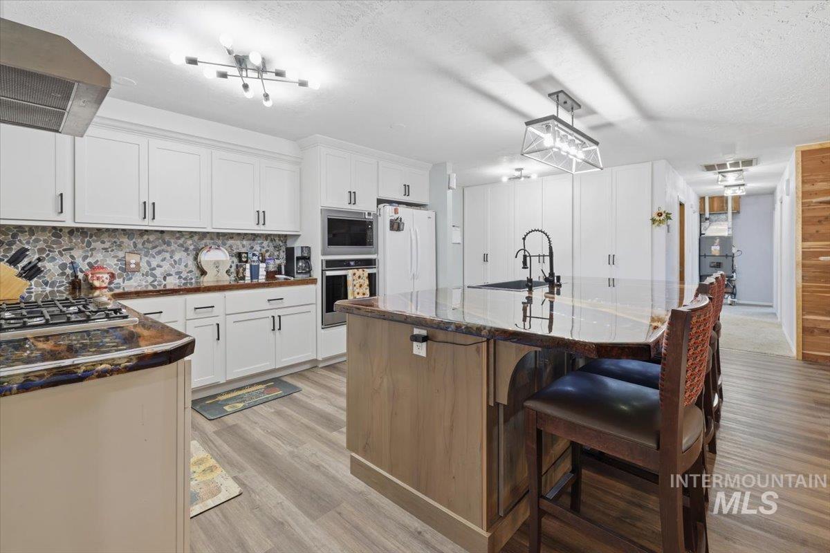 2717 E Victory, Nampa, Idaho 83687, 4 Bedrooms, 3 Bathrooms, Farm & Ranch For Sale, Price $739,900,MLS 98991041