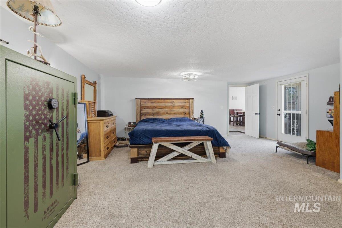 2717 E Victory, Nampa, Idaho 83687, 4 Bedrooms, 3 Bathrooms, Farm & Ranch For Sale, Price $739,900,MLS 98991041