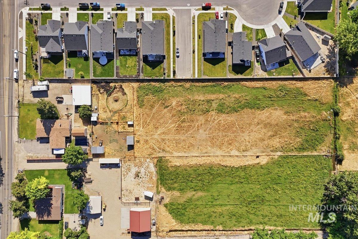 2717 E Victory, Nampa, Idaho 83687, 4 Bedrooms, 3 Bathrooms, Farm & Ranch For Sale, Price $739,900,MLS 98991041