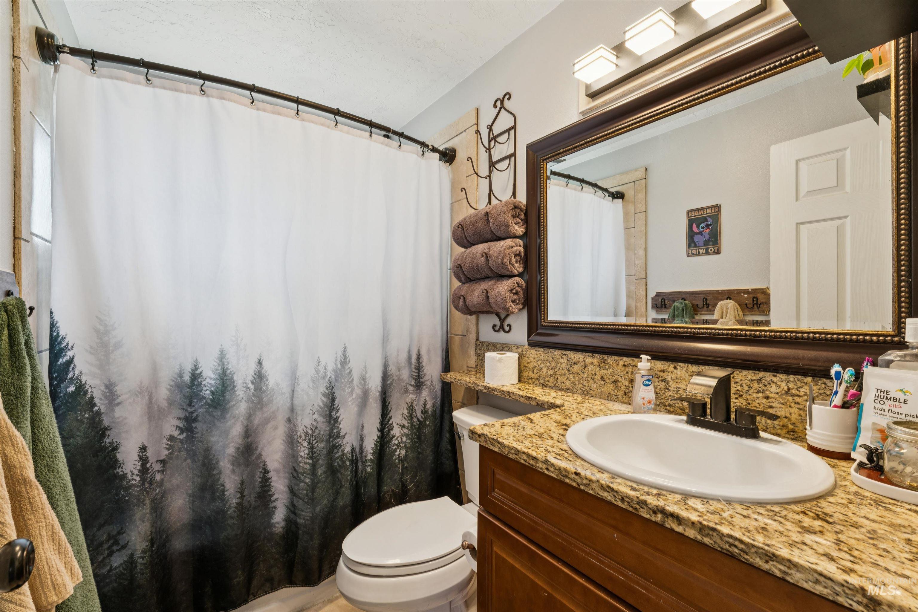 10707 W Blue Fox Ct, Boise, Idaho 83709, 3 Bedrooms, 1 Bathroom, Residential For Sale, Price $385,000, 98991042