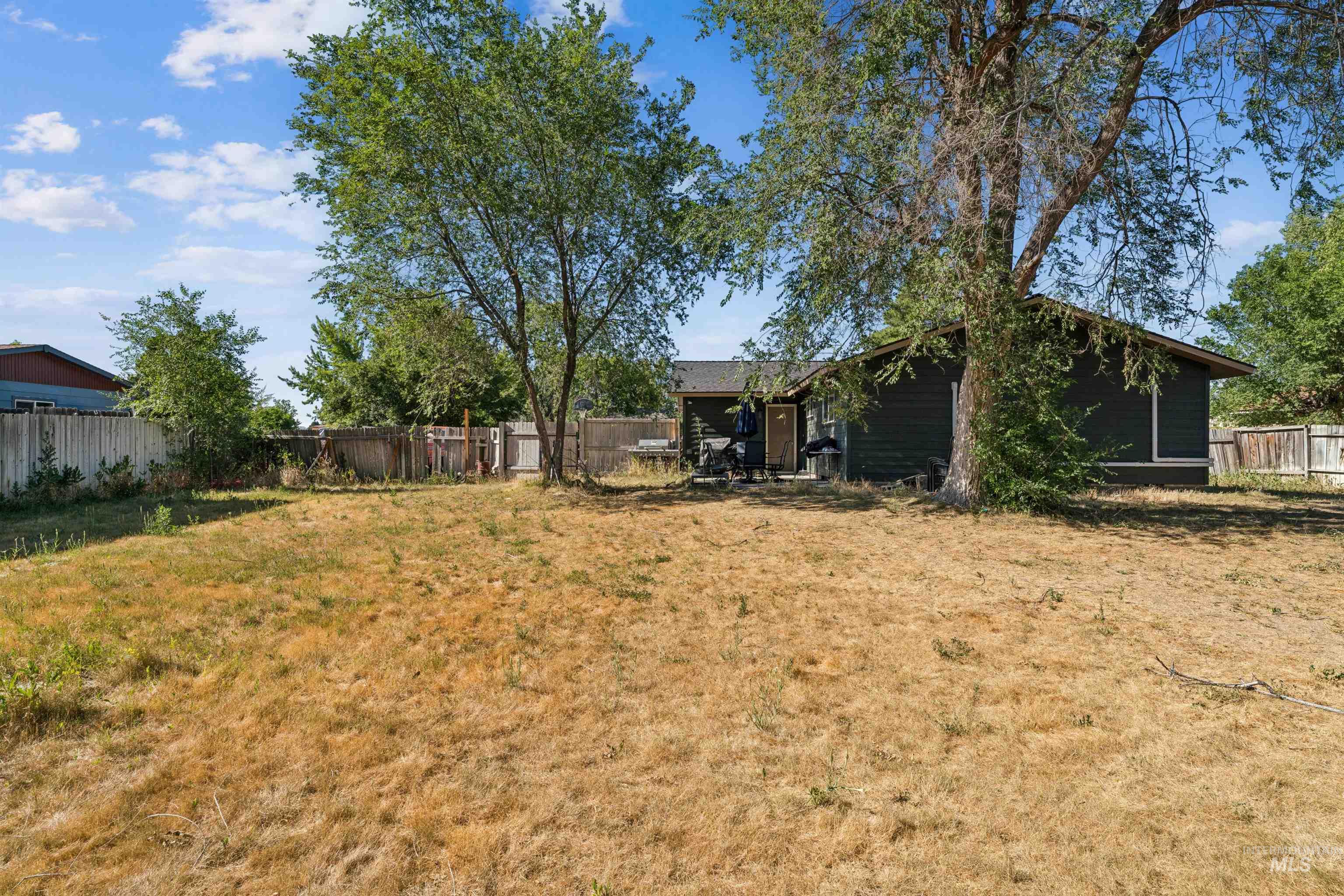 10707 W Blue Fox Ct, Boise, Idaho 83709, 3 Bedrooms, 1 Bathroom, Residential For Sale, Price $385,000, 98991042