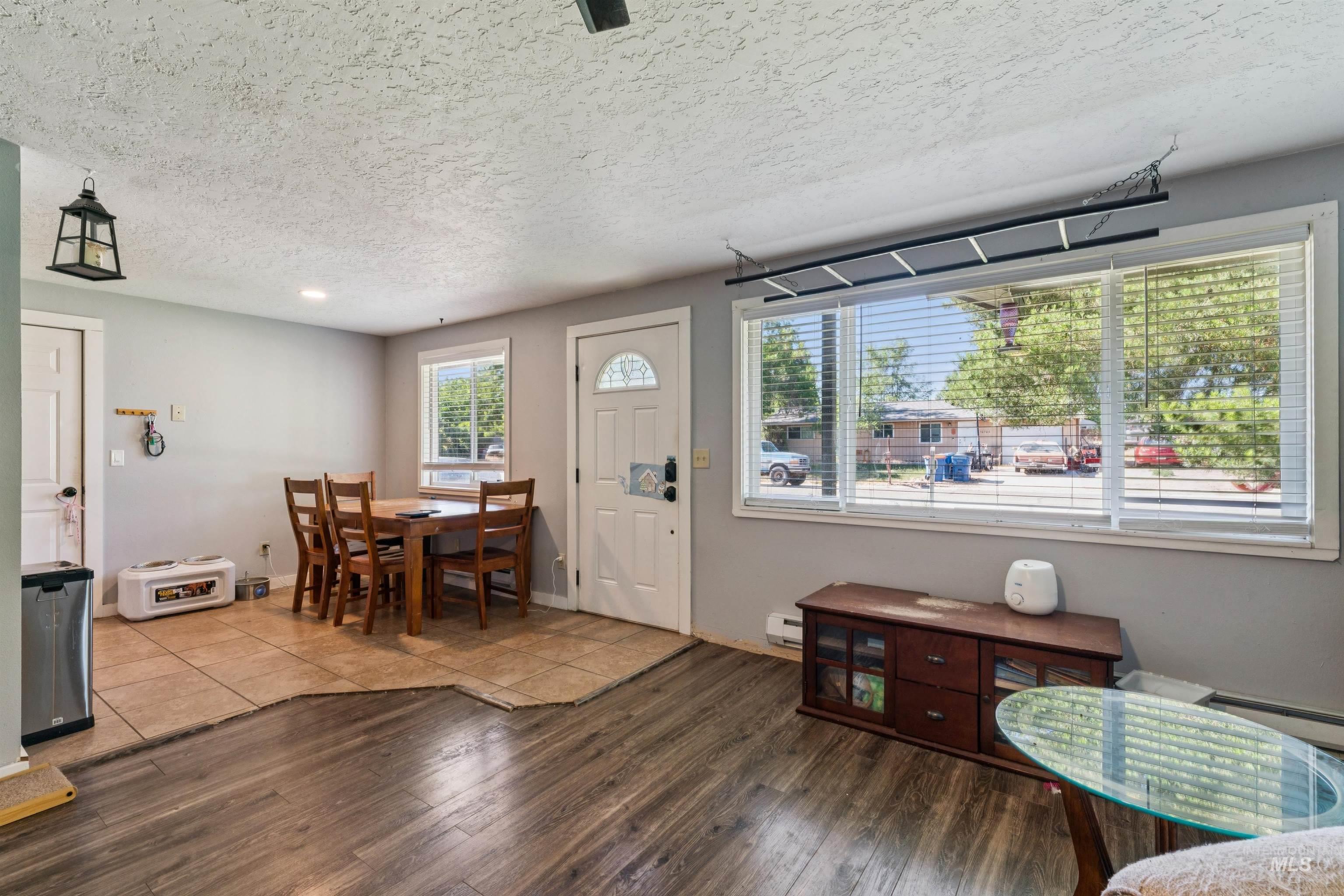 10707 W Blue Fox Ct, Boise, Idaho 83709, 3 Bedrooms, 1 Bathroom, Residential For Sale, Price $385,000, 98991042