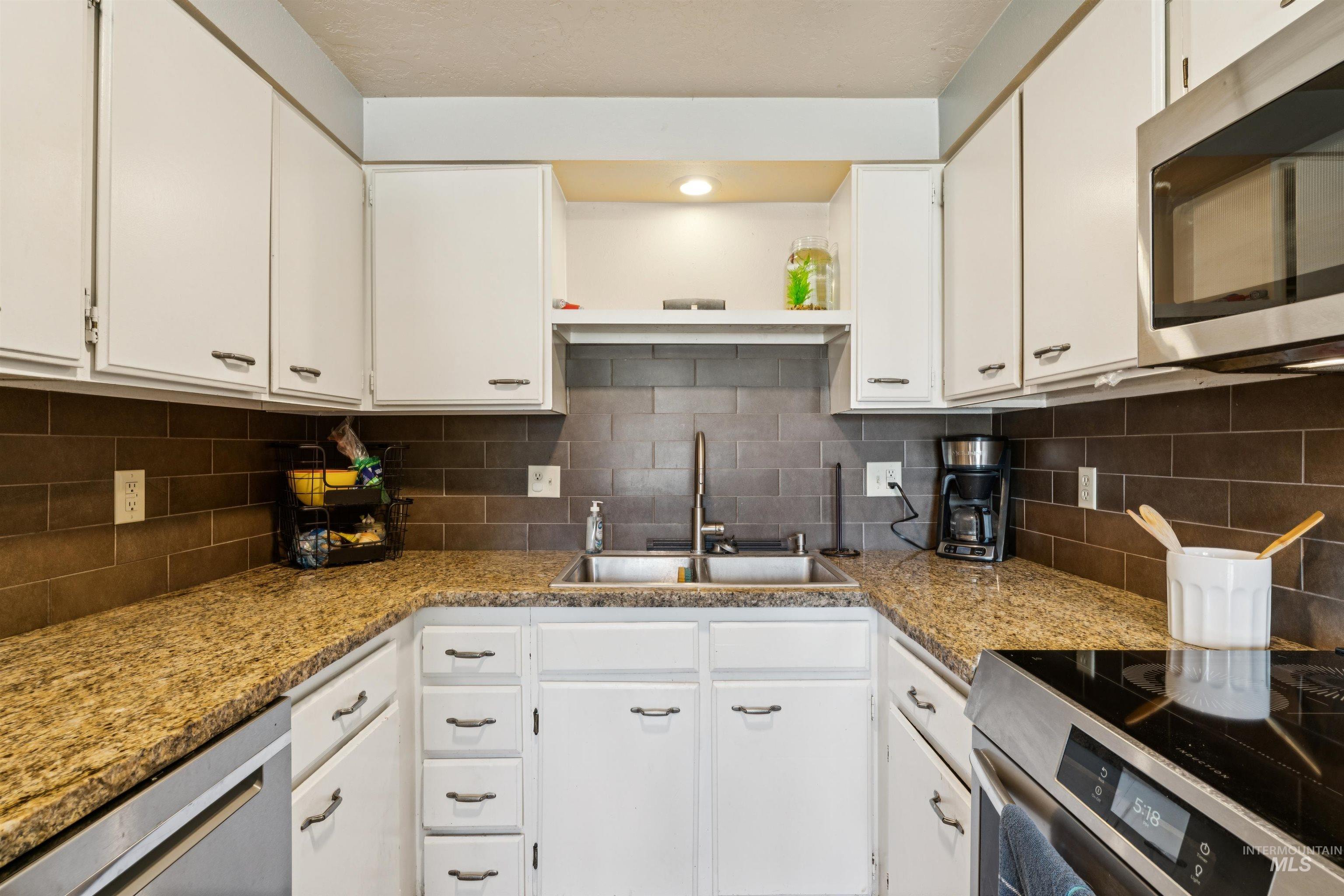 10707 W Blue Fox Ct, Boise, Idaho 83709, 3 Bedrooms, 1 Bathroom, Residential For Sale, Price $385,000, 98991042