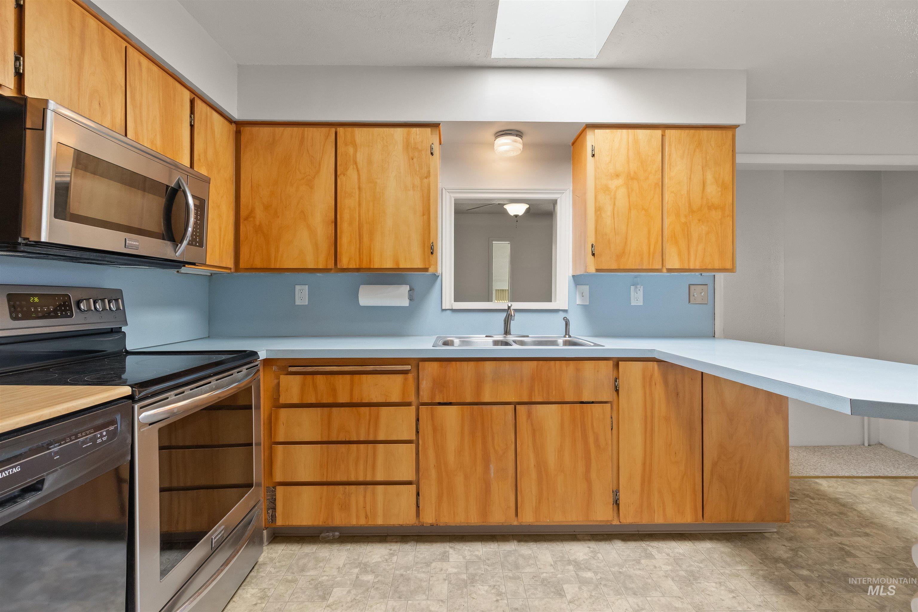 3601 12th Street, Lewiston, Idaho 83501, 2 Bedrooms, 1 Bathroom, Residential For Sale, Price $309,000, 98991044