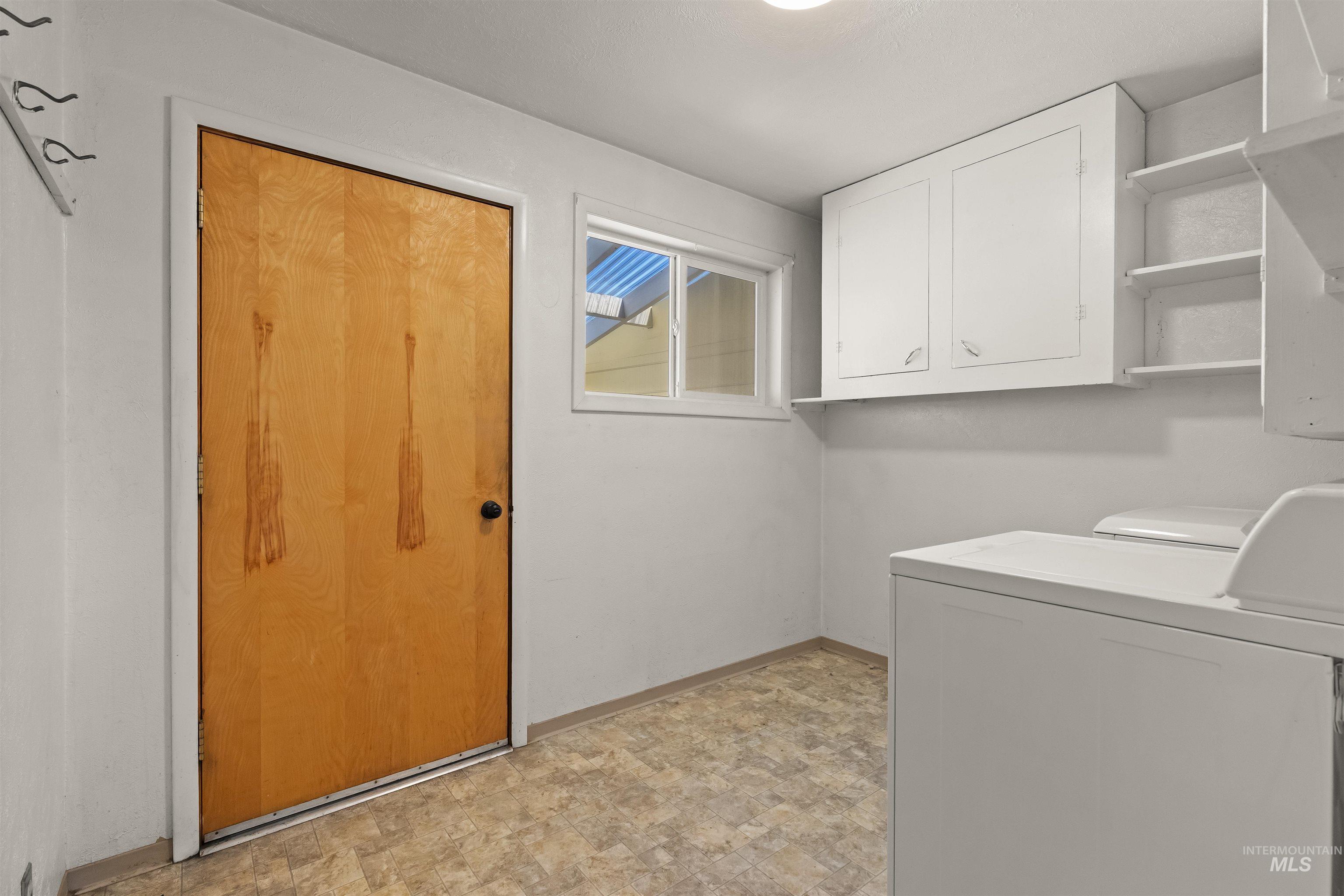 3601 12th Street, Lewiston, Idaho 83501, 2 Bedrooms, 1 Bathroom, Residential For Sale, Price $309,000, 98991044