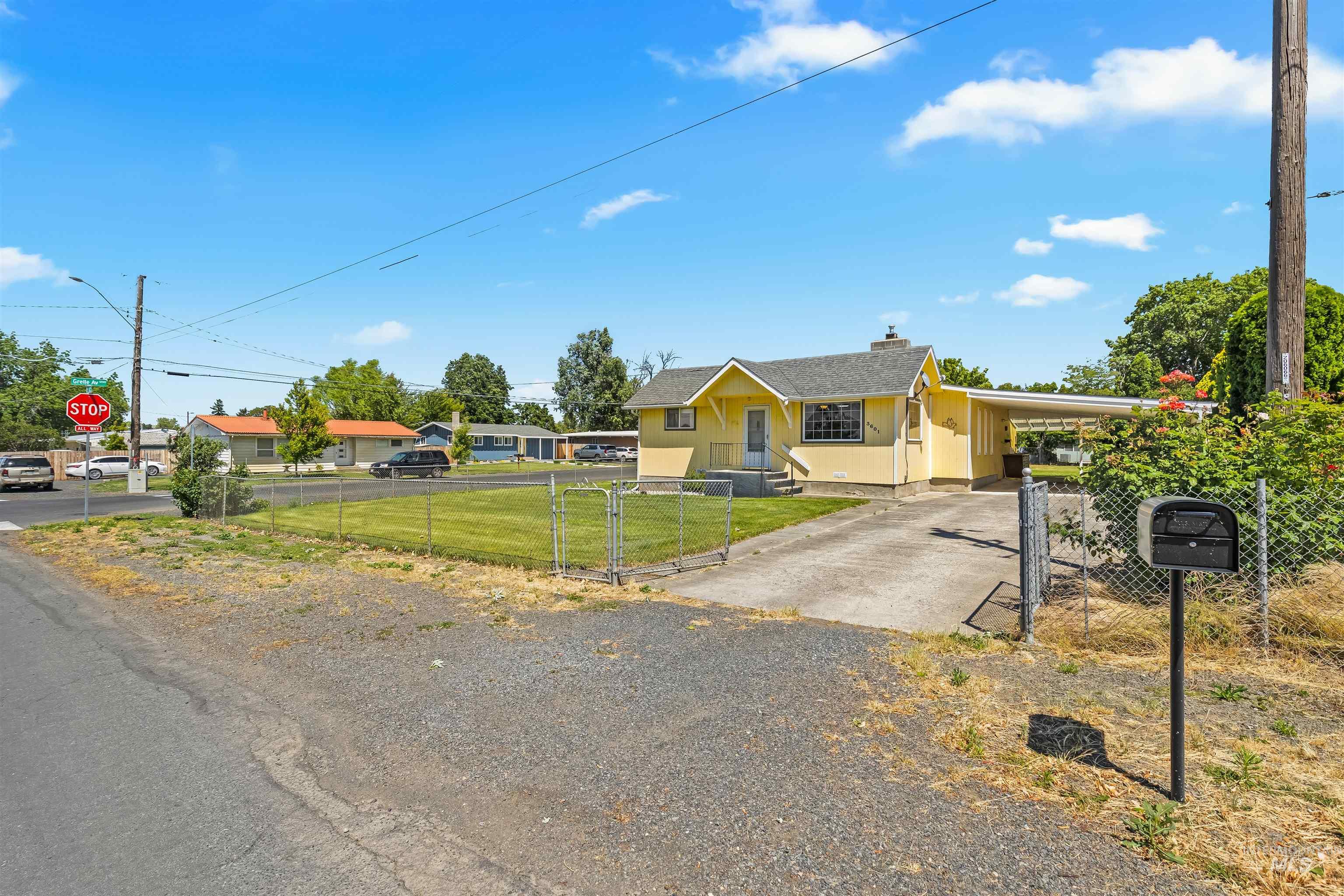 3601 12th Street, Lewiston, Idaho 83501, 2 Bedrooms, 1 Bathroom, Residential For Sale, Price $309,000, 98991044