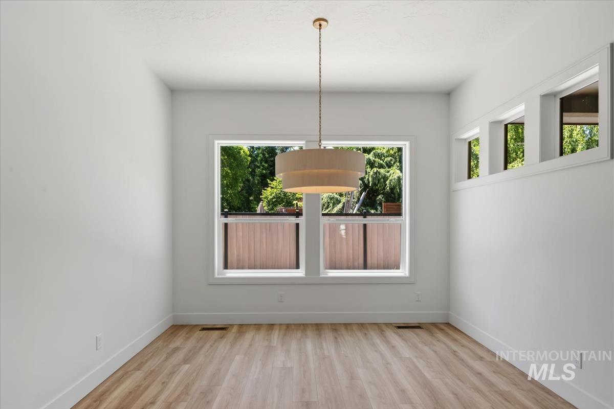 4637 N Collister Dr, Boise, Idaho 83703, 3 Bedrooms, 2.5 Bathrooms, Residential For Sale, Price $860,000, 98991045