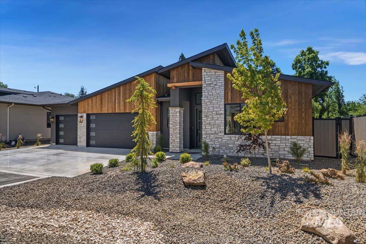 4637 N Collister Dr, Boise, Idaho 83703, 3 Bedrooms, 2.5 Bathrooms, Residential For Sale, Price $860,000, 98991045