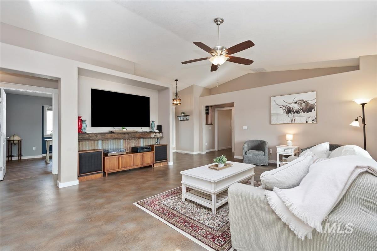 532 Morning Dove Way, Marsing, Idaho 83639, 3 Bedrooms, 2 Bathrooms, Residential For Sale, Price $405,000, 98991046