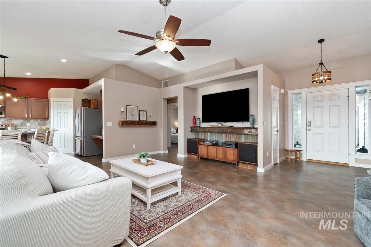 532 Morning Dove Way, Marsing, Idaho 83639, 3 Bedrooms, 2 Bathrooms, Residential For Sale, Price $405,000, 98991046