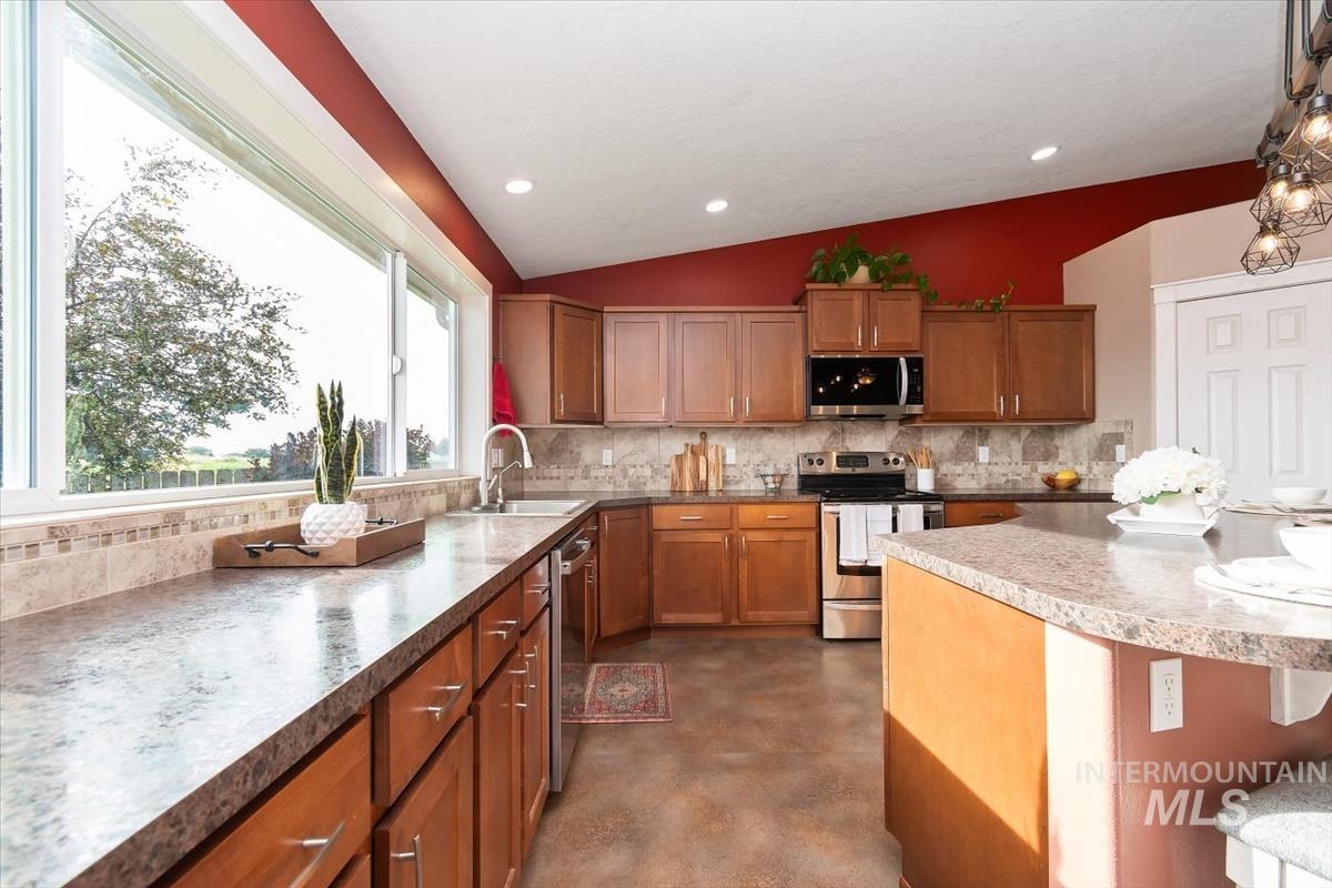 532 Morning Dove Way, Marsing, Idaho 83639, 3 Bedrooms, 2 Bathrooms, Residential For Sale, Price $405,000, 98991046