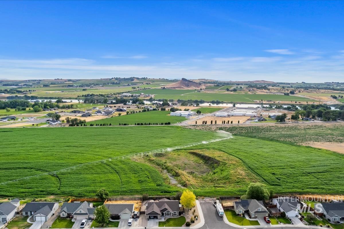 532 Morning Dove Way, Marsing, Idaho 83639, 3 Bedrooms, 2 Bathrooms, Residential For Sale, Price $405,000, 98991046