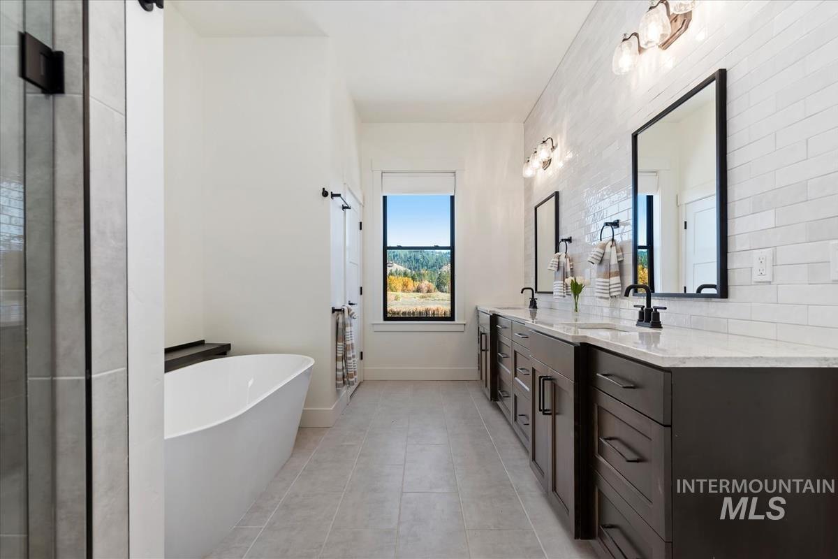 42 Singing Springs Way, Garden Valley, Idaho 83622, 4 Bedrooms, 3 Bathrooms, Residential For Sale, Price $895,000, 98991049