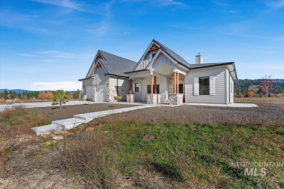 42 Singing Springs Way, Garden Valley, Idaho 83622, 4 Bedrooms, 3 Bathrooms, Residential For Sale, Price $895,000, 98991049