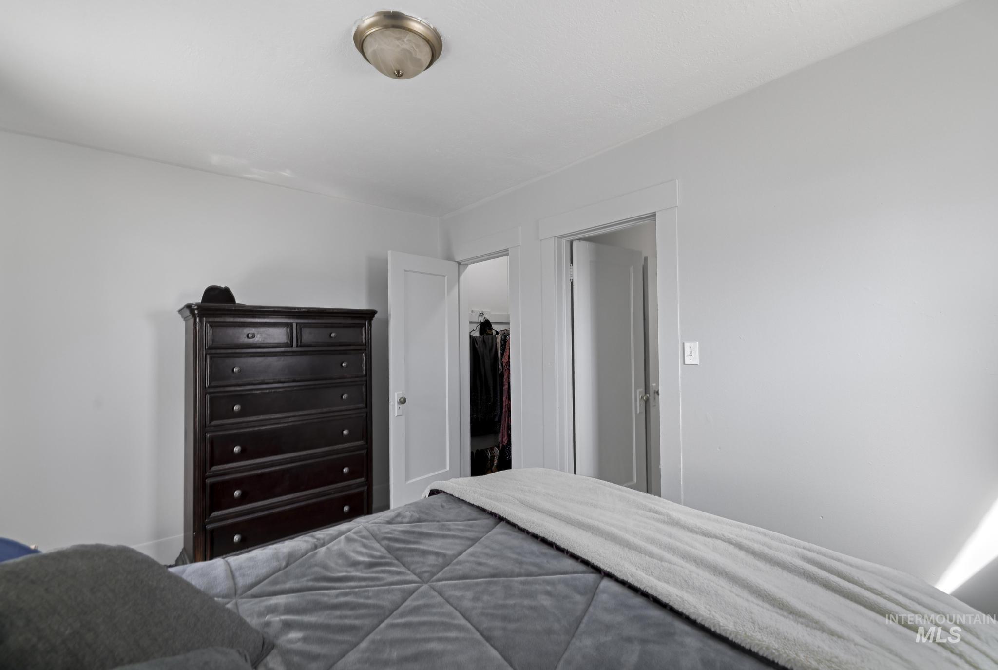 212 8th Ave S, Buhl, Idaho 83316-1323, 2 Bedrooms, 1 Bathroom, Residential For Sale, Price $195,000, 98991051
