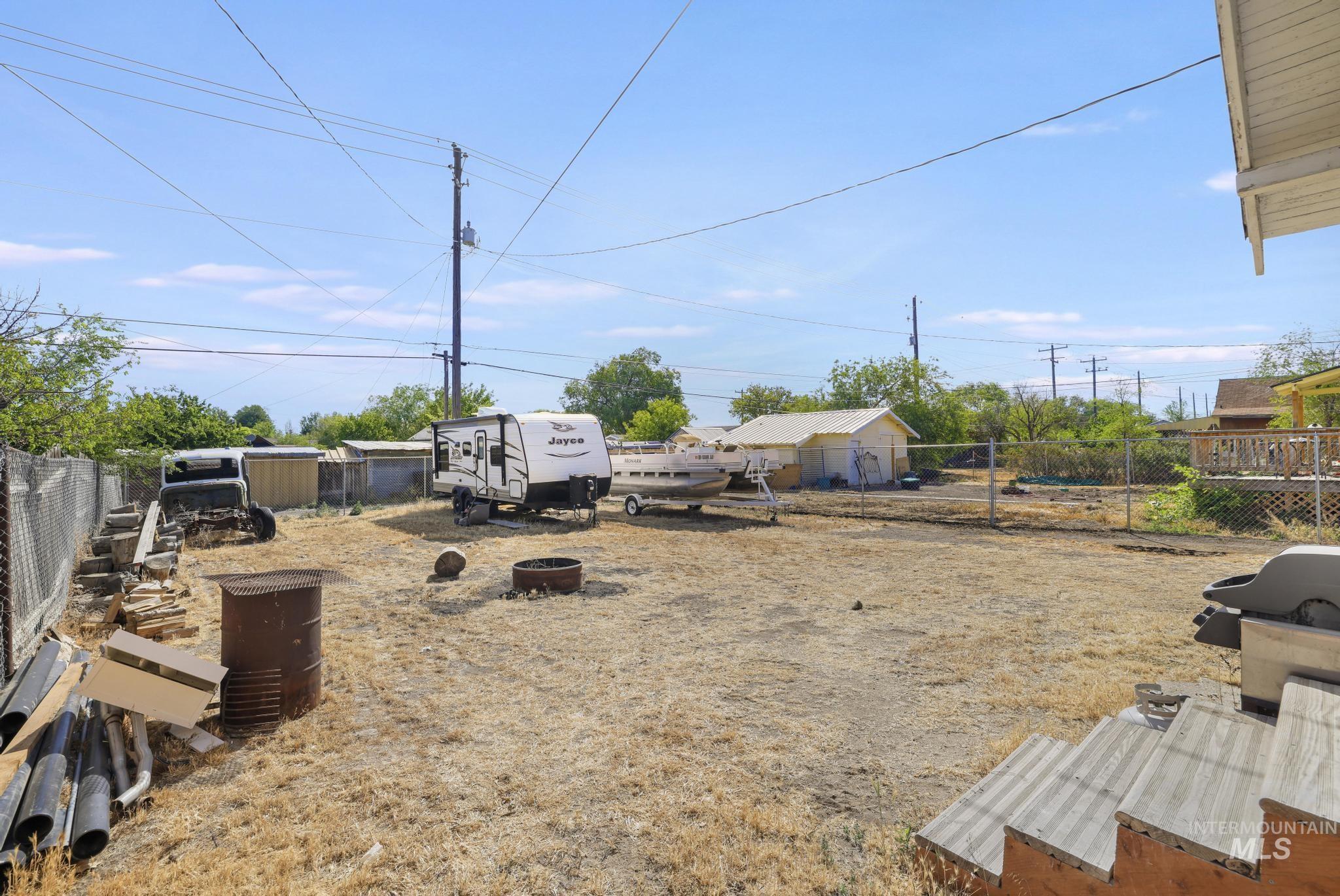 212 8th Ave S, Buhl, Idaho 83316-1323, 2 Bedrooms, 1 Bathroom, Residential For Sale, Price $195,000, 98991051