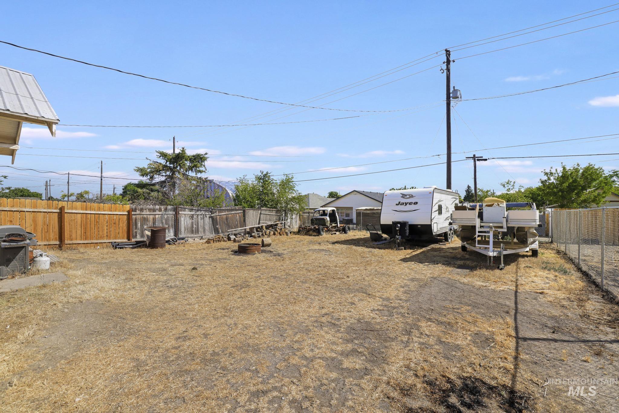 212 8th Ave S, Buhl, Idaho 83316-1323, 2 Bedrooms, 1 Bathroom, Residential For Sale, Price $195,000, 98991051