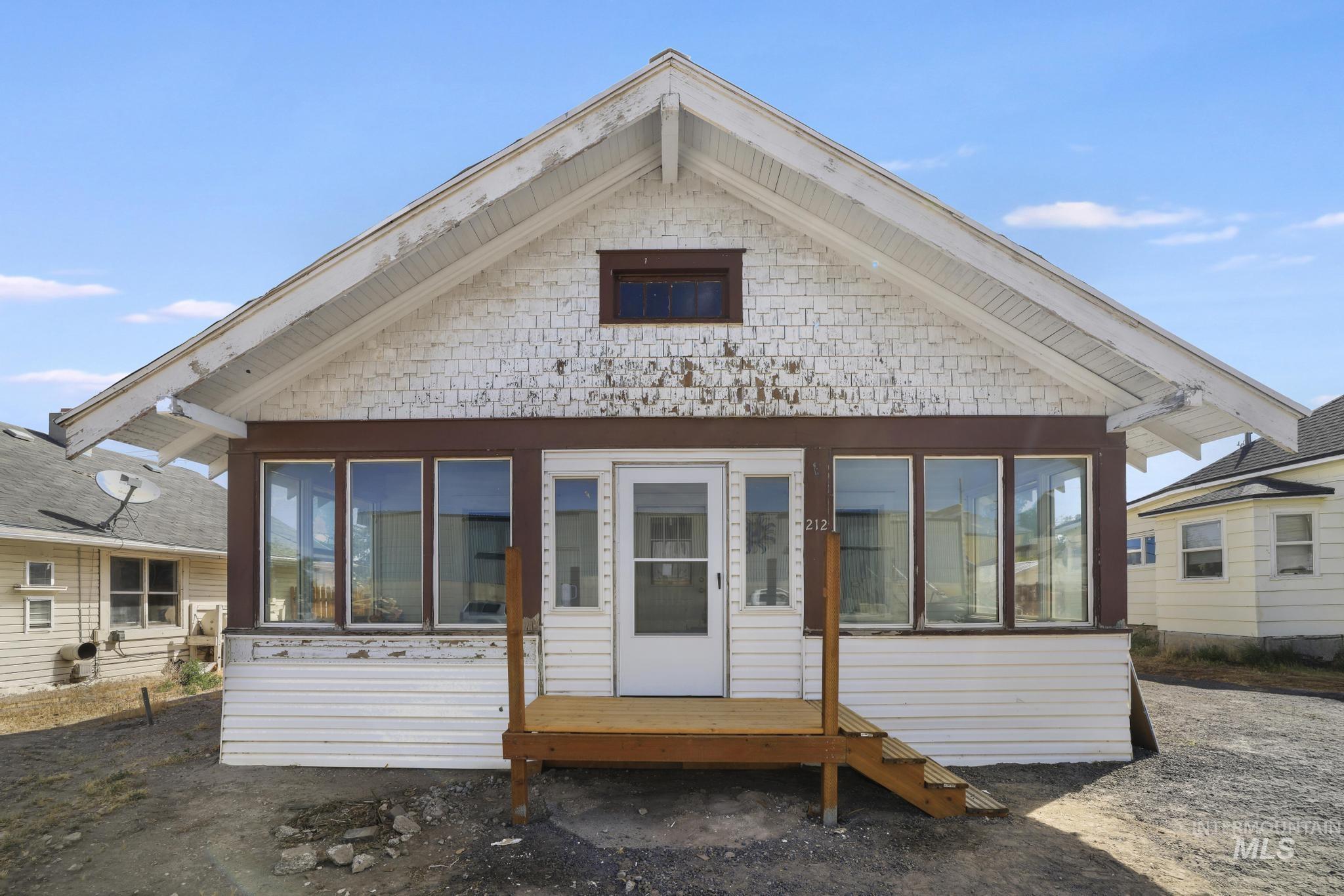 212 8th Ave S, Buhl, Idaho 83316-1323, 2 Bedrooms, 1 Bathroom, Residential For Sale, Price $195,000, 98991051