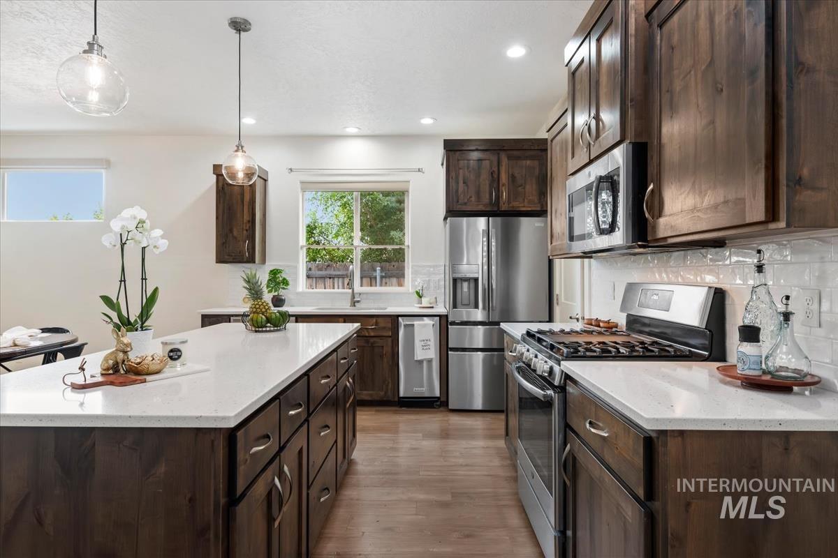 9617 W De Witt St, Boise, Idaho 83704, 3 Bedrooms, 2 Bathrooms, Residential For Sale, Price $450,000,MLS 98991052