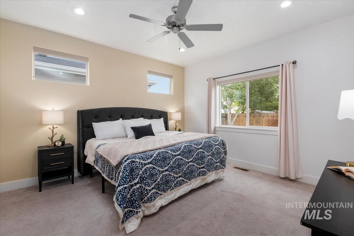 9617 W De Witt St, Boise, Idaho 83704, 3 Bedrooms, 2 Bathrooms, Residential For Sale, Price $450,000,MLS 98991052