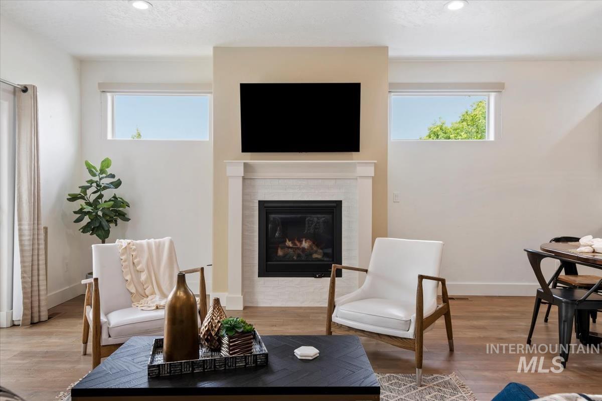 9617 W De Witt St, Boise, Idaho 83704, 3 Bedrooms, 2 Bathrooms, Residential For Sale, Price $450,000,MLS 98991052