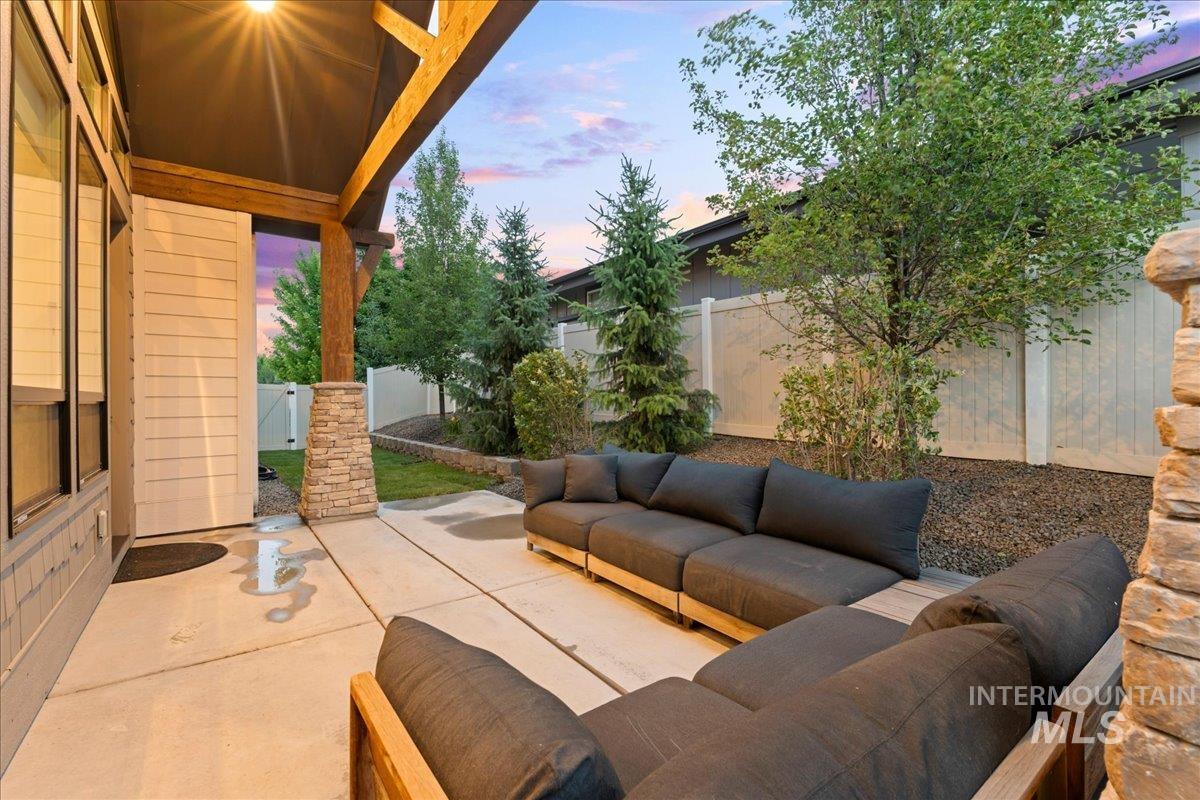 9709 W Snowcap Dr, Boise, Idaho 83709, 3 Bedrooms, 2.5 Bathrooms, Residential For Sale, Price $1,050,000,MLS 98991053