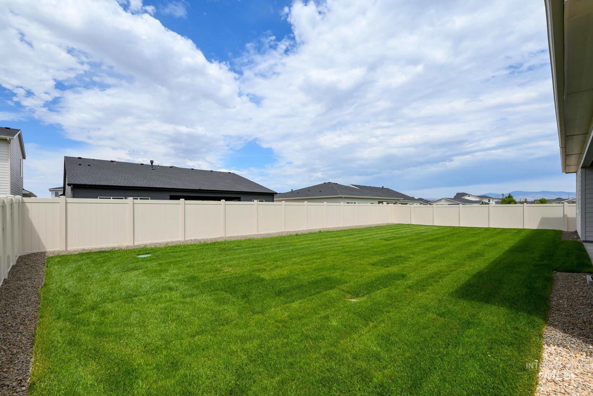 9012 W Purple Martin St, Star, Idaho 83669, 4 Bedrooms, 3 Bathrooms, Residential For Sale, Price $685,000,MLS 98991057