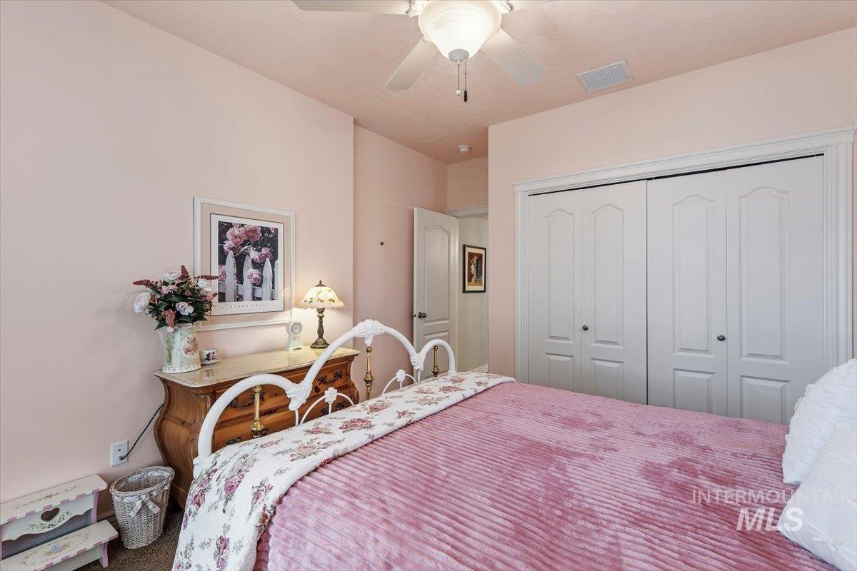 9774 W Blackpool Ct, Star, Idaho 83669, 3 Bedrooms, 2.5 Bathrooms, Residential For Sale, Price $599,999,MLS 98991058