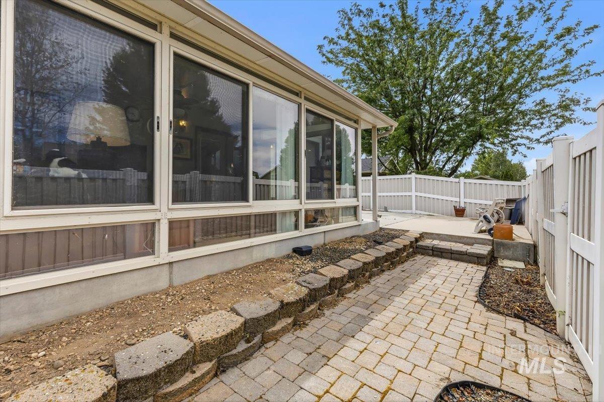 9774 W Blackpool Ct, Star, Idaho 83669, 3 Bedrooms, 2.5 Bathrooms, Residential For Sale, Price $599,999,MLS 98991058