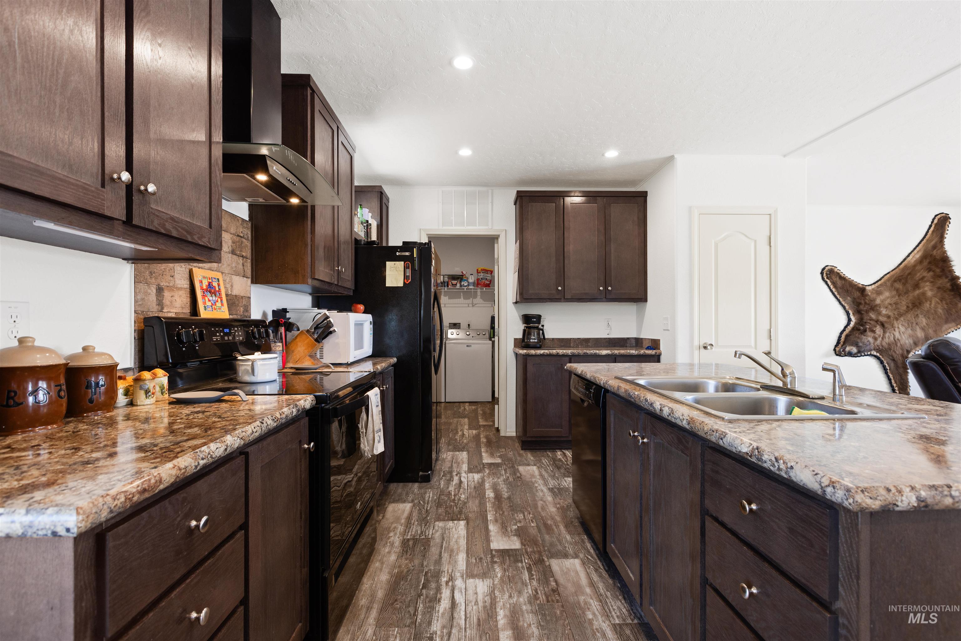 19829 Top Road, Greenleaf, Idaho 83626, 3 Bedrooms, 2 Bathrooms, Residential For Sale, Price $225,000, 98991060
