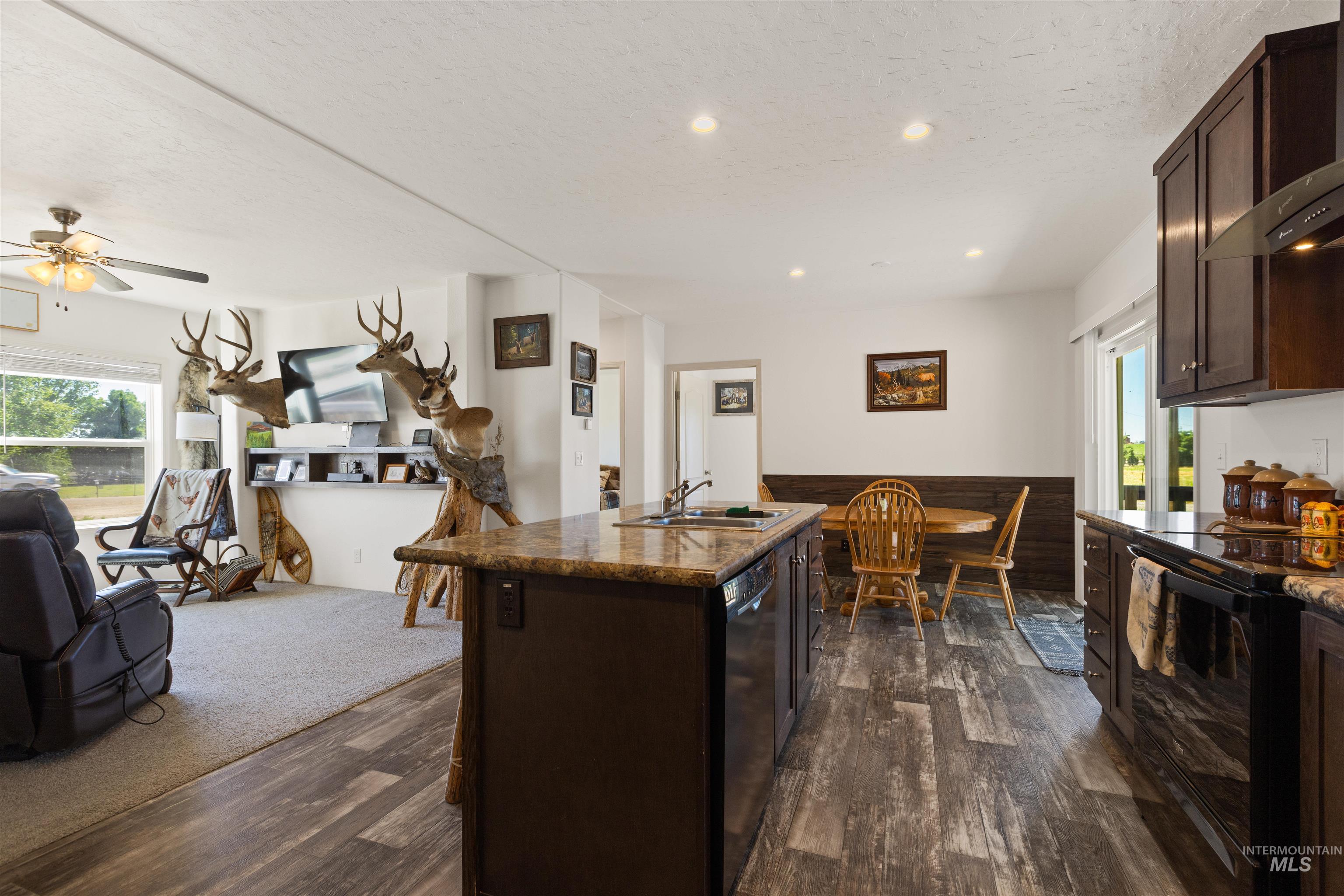 19829 Top Road, Greenleaf, Idaho 83626, 3 Bedrooms, 2 Bathrooms, Residential For Sale, Price $225,000, 98991060