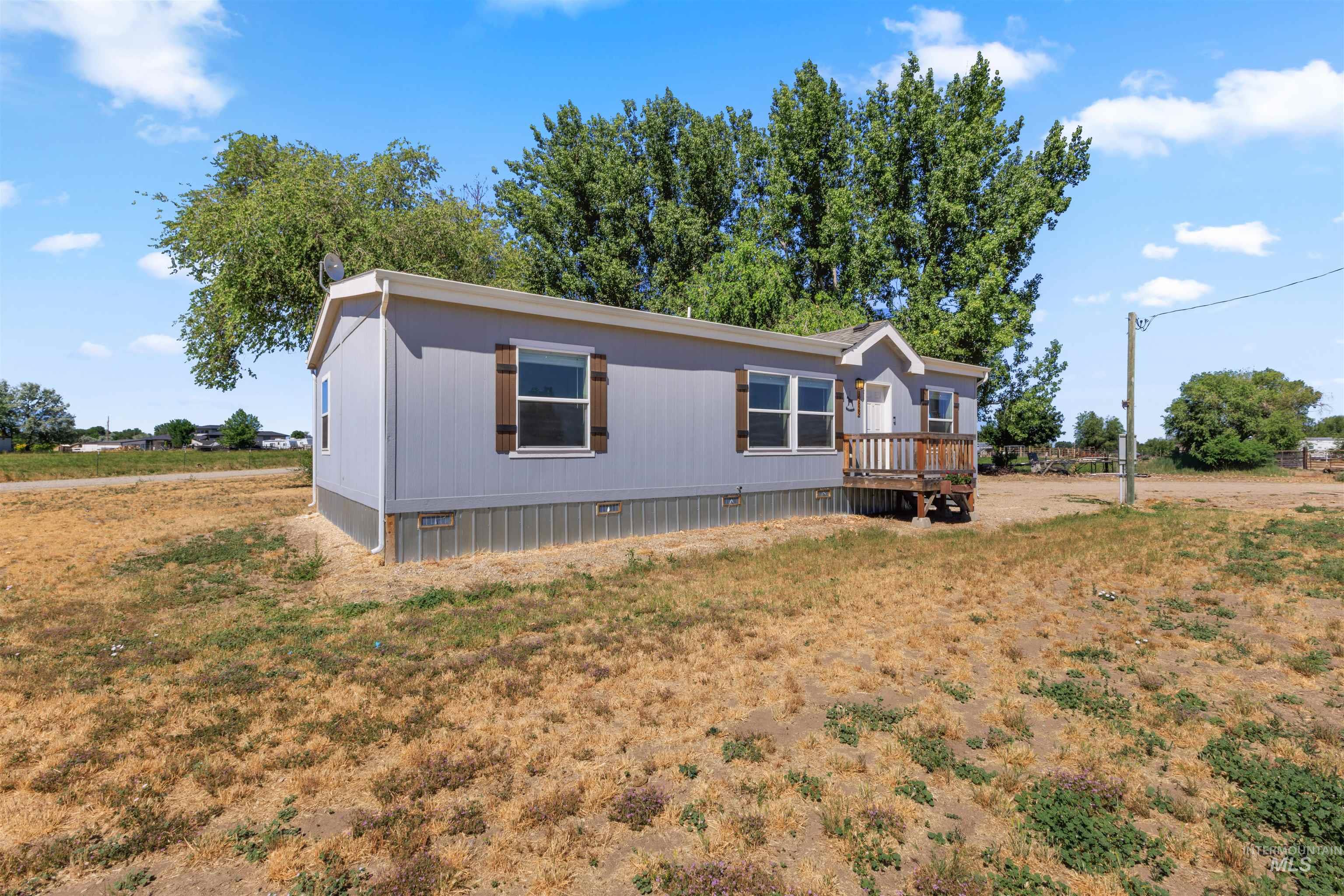 19829 Top Road, Greenleaf, Idaho 83626, 3 Bedrooms, 2 Bathrooms, Residential For Sale, Price $225,000, 98991060