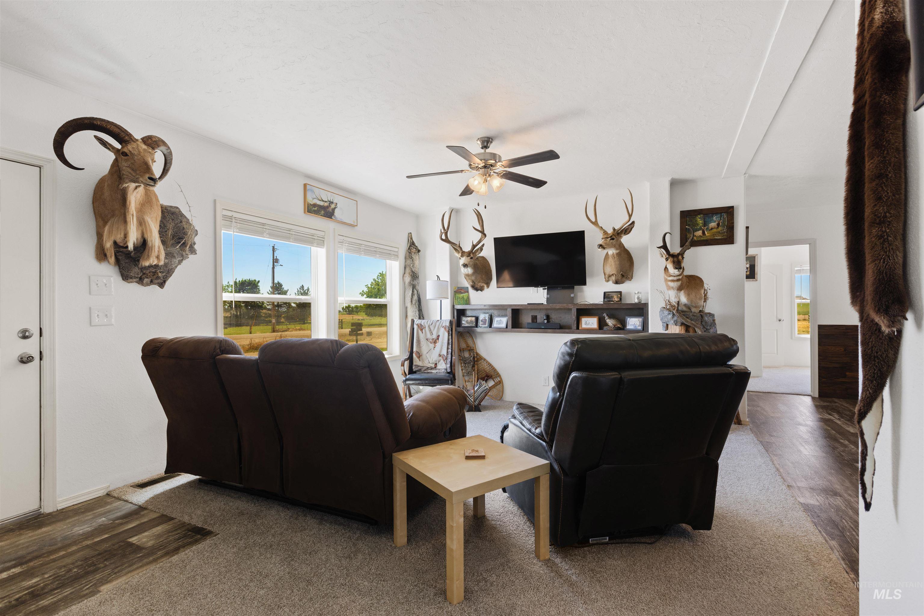 19829 Top Road, Greenleaf, Idaho 83626, 3 Bedrooms, 2 Bathrooms, Residential For Sale, Price $225,000, 98991060