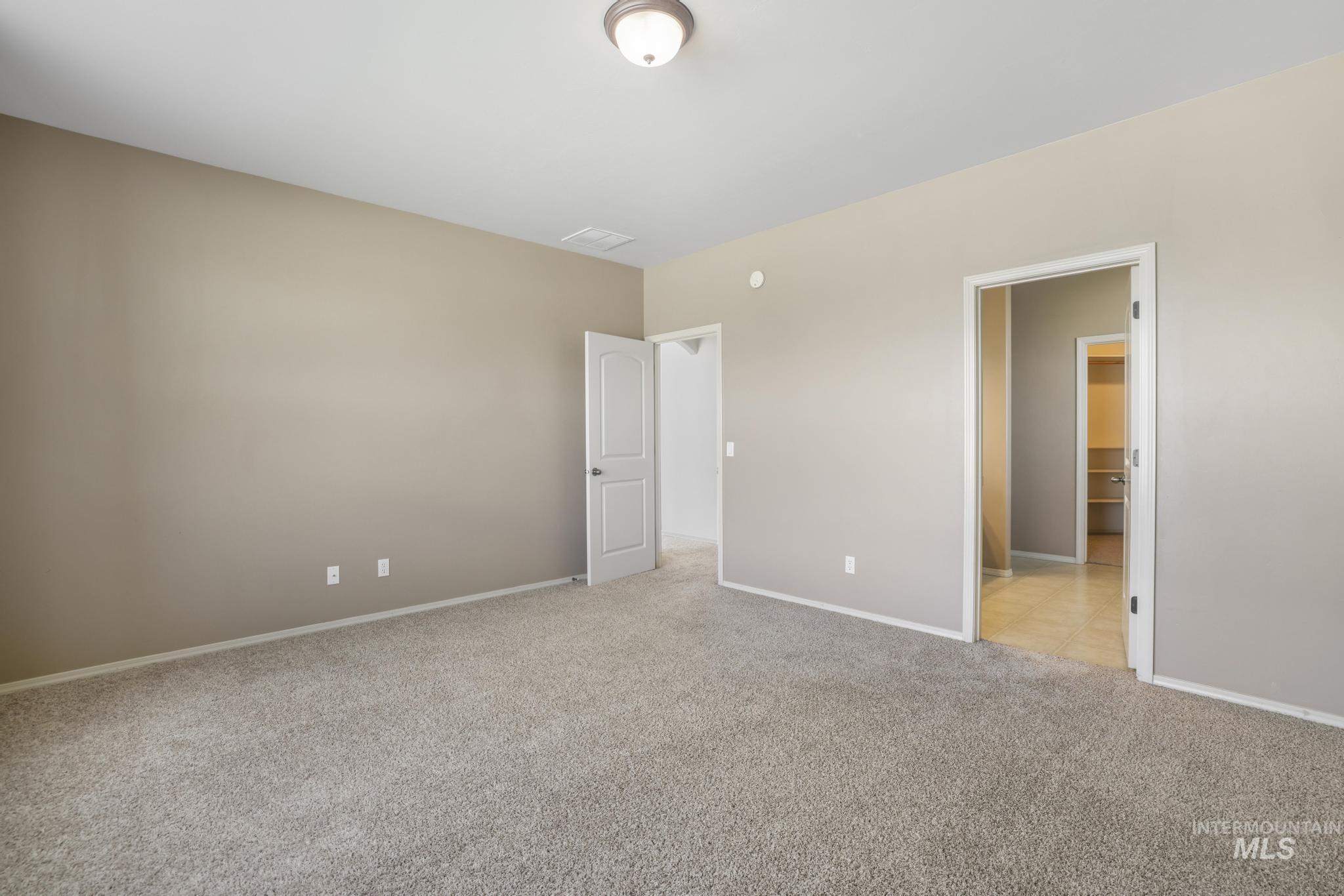 492 Shadetree Trail, Twin Falls, Idaho 83301-2917, 3 Bedrooms, 2 Bathrooms, Residential For Sale, Price $430,000,MLS 98991062