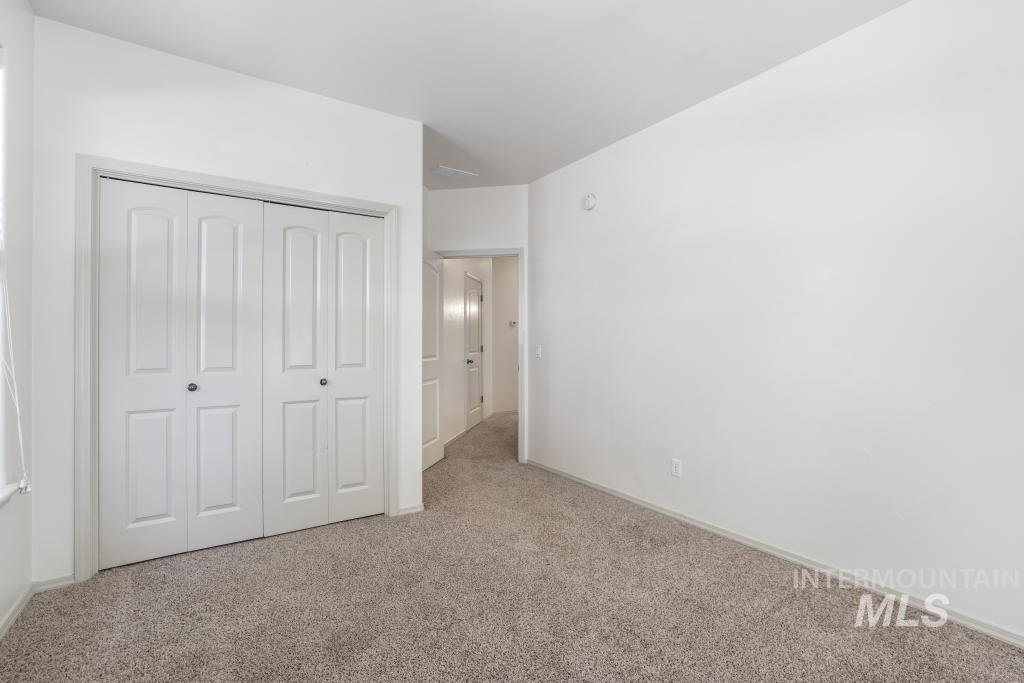 492 Shadetree Trail, Twin Falls, Idaho 83301-2917, 3 Bedrooms, 2 Bathrooms, Residential For Sale, Price $430,000,MLS 98991062