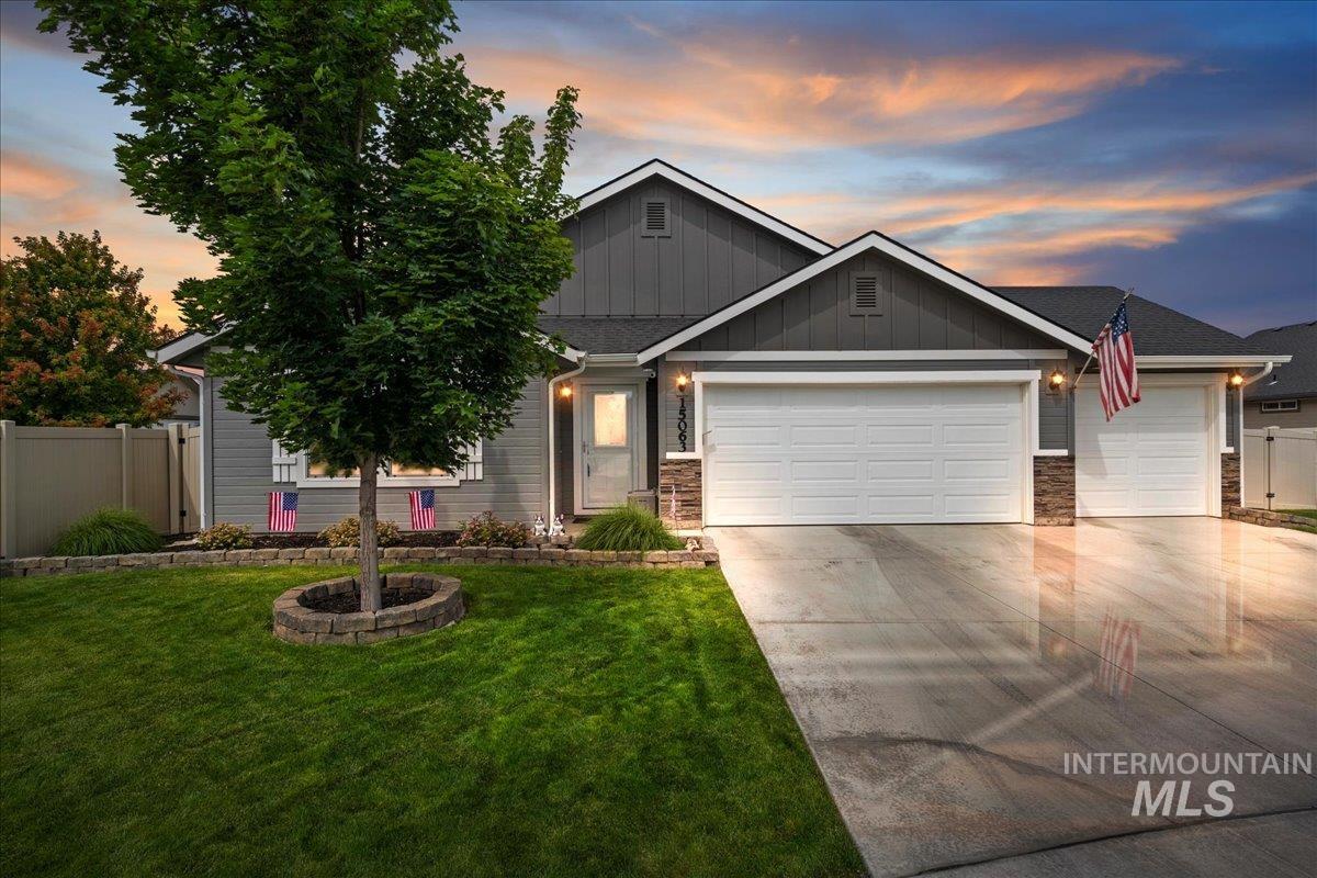 15063 N Fishing Creek Ave, Nampa, Idaho 83651-3007, 3 Bedrooms, 2 Bathrooms, Residential For Sale, Price $459,900,MLS 98991066