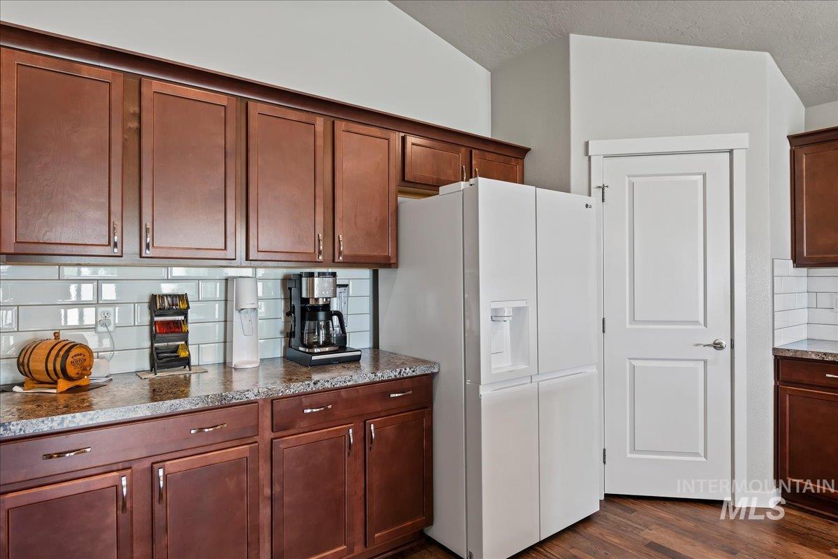 15063 N Fishing Creek Ave, Nampa, Idaho 83651-3007, 3 Bedrooms, 2 Bathrooms, Residential For Sale, Price $459,900,MLS 98991066