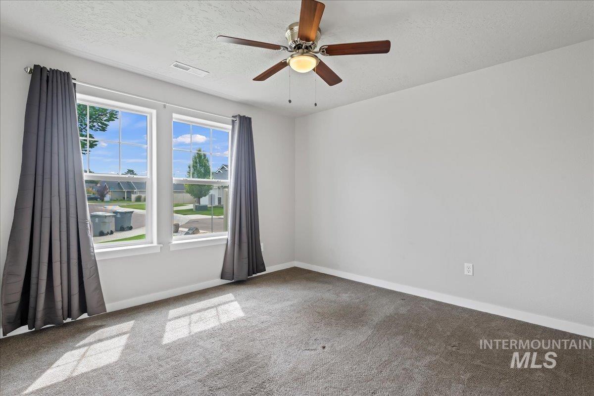 15063 N Fishing Creek Ave, Nampa, Idaho 83651-3007, 3 Bedrooms, 2 Bathrooms, Residential For Sale, Price $459,900,MLS 98991066