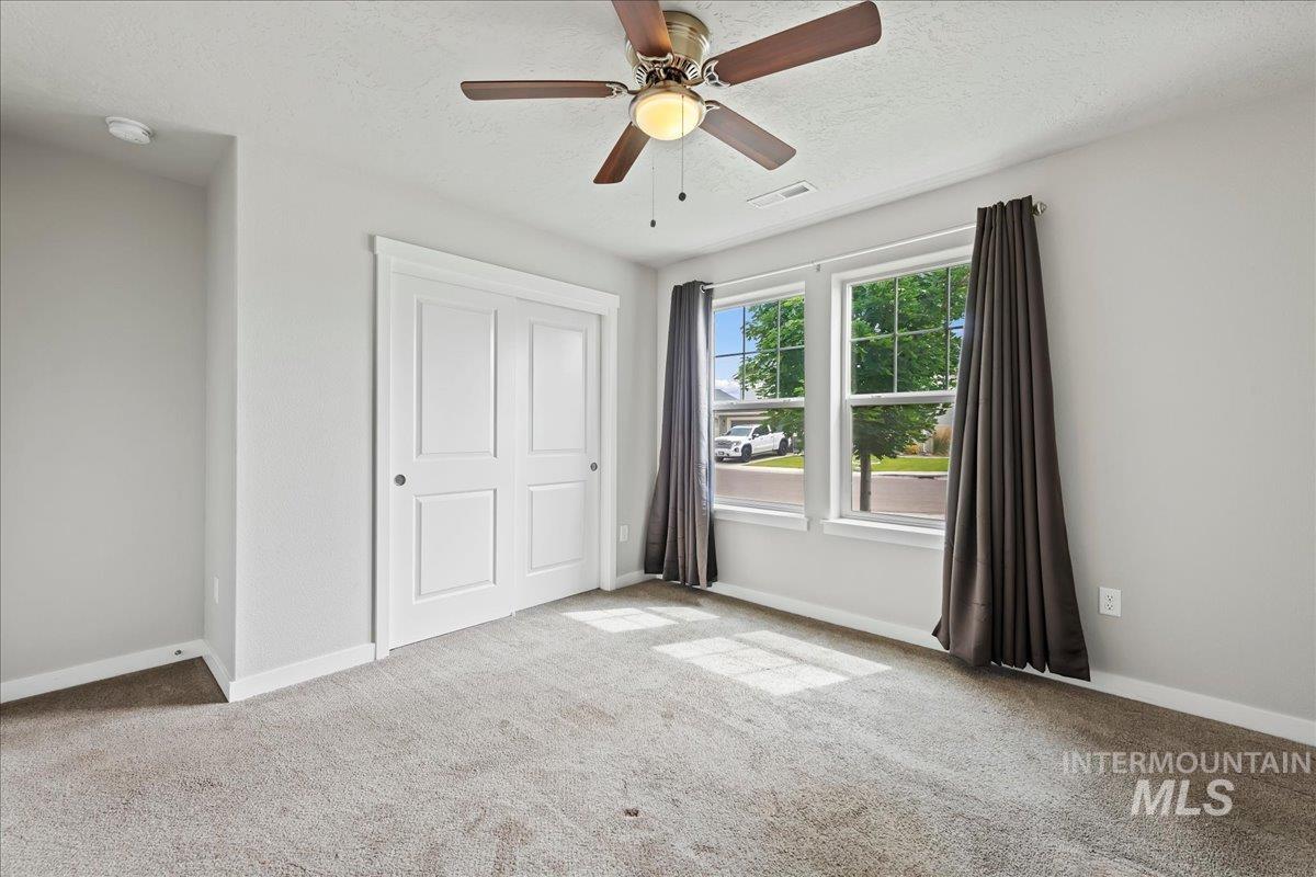 15063 N Fishing Creek Ave, Nampa, Idaho 83651-3007, 3 Bedrooms, 2 Bathrooms, Residential For Sale, Price $459,900,MLS 98991066