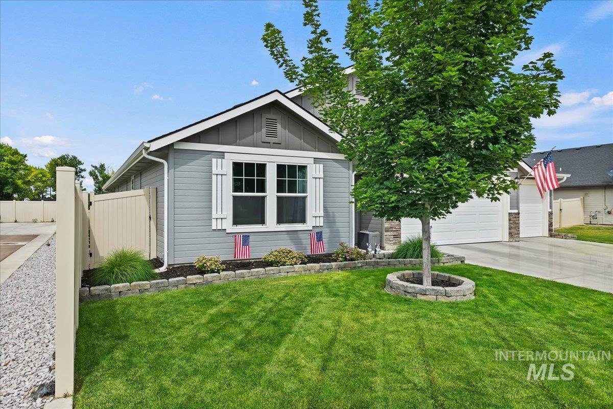 15063 N Fishing Creek Ave, Nampa, Idaho 83651-3007, 3 Bedrooms, 2 Bathrooms, Residential For Sale, Price $459,900,MLS 98991066