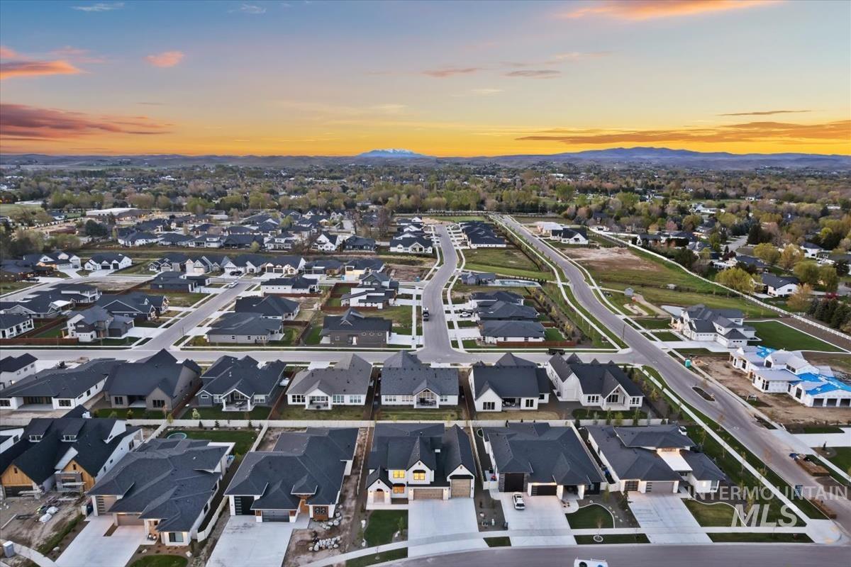 3366 W Golden Barrel St., Eagle, Idaho 83616, 4 Bedrooms, 3.5 Bathrooms, Residential For Sale, Price $1,290,000, 98991069